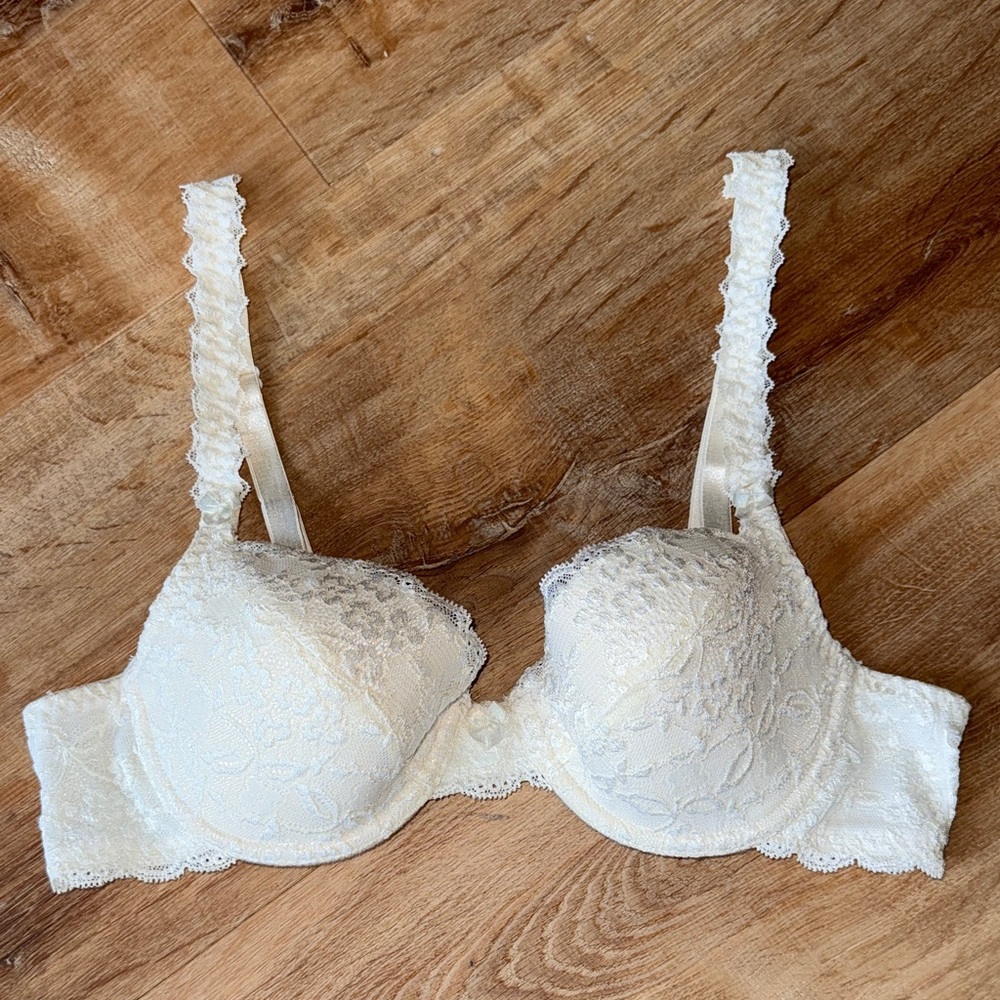 Playtex Thank Goodness It Fits Lace Underwire Bra
